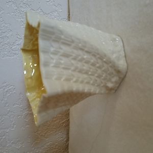 BELLEEK VINTAGE SWIRL VASE PERFECT CONDITION $25.00